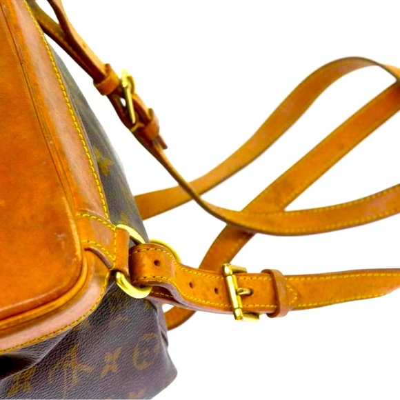 Authentic LOUIS VUITTON Monogram Montsouris PM Backpack - Picture 9 of 16